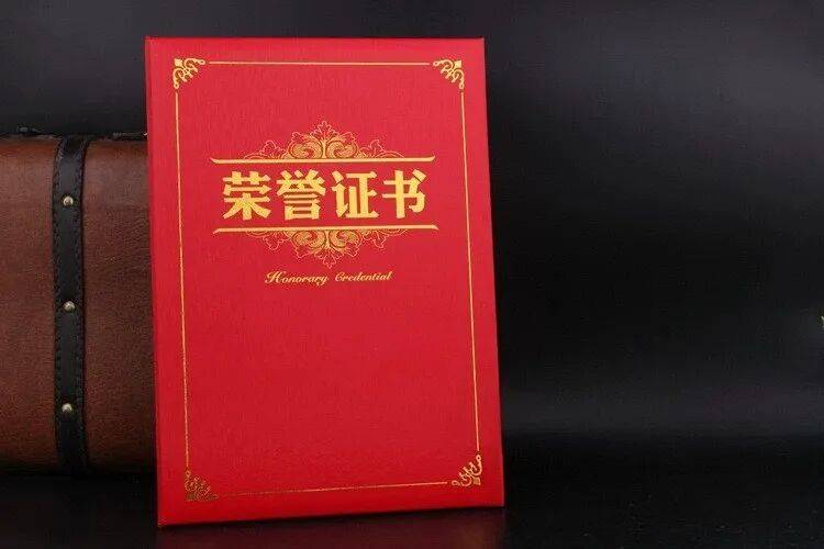 中小学生用绘画开启心理“成长调色盘”不朽情缘一笔一画都是成长的声音｜海口(图3)